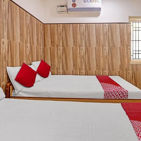 Oyo Flagship Amman Lodge Chennimalai Экстерьер фото